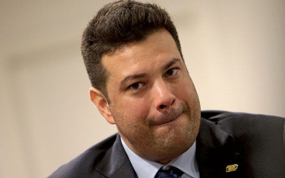 O ministro Leonardo Picciani saiu de uma firma fantasma (Foto: Adriano Machado / Reuters)