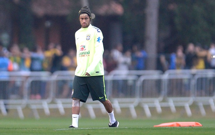 Neymar Treino Brasil  (Foto: Marcio Farache / Mowa Press)