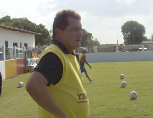 Técnico Mário Henrique, o Mariozinho, do Santa Cruz-PA (Foto: Divulgação)