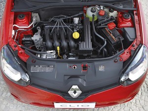 Motor do Renault Clio 2013 recebeu ajustes e agora tem 80 cavalos de potência (Foto: Divulgação) Motor do Renault Clio 2013 recebeu ajustes e agora tem 80 cavalos de potência (Foto: Divulgação)