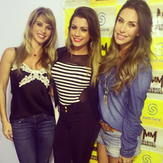 Dany Bananinha, Babi Rossi e Lizi Benites em show em Guararema, São Paulo (Foto: Instagram/ Reprodução)