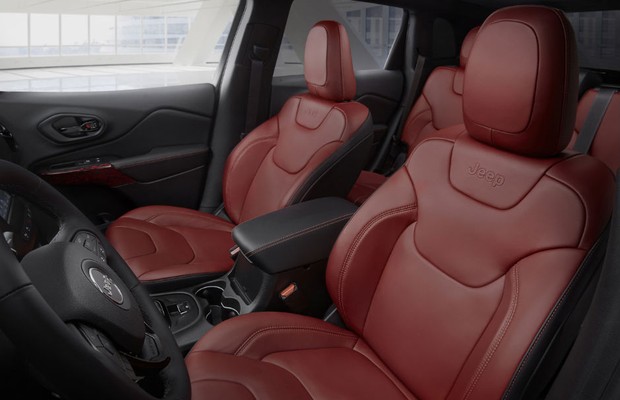 Jeep Cherokee Urbane (Foto: Divulgação ) Jeep Cherokee Urbane (Foto: Divulgação )