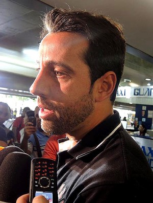 Edu gaspar desembarque corinthians (Foto: Rodrigo Faber )