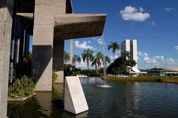 Conheça o Palácio da Justiça, em Brasilia, obra de Oscar Niemeyer (Foto: Karina Carvalho e Isaac Amorim/ Divulgação)