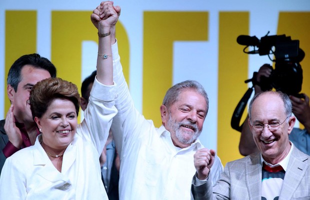 Dilma Rousseff, o ex-presidente Lula e o presidente nacional do PT, Rui Falcão (Foto: Celso Jr./ÉPOCA)