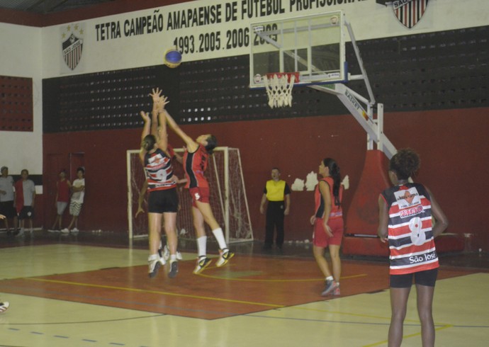 basquete feminino (Foto: Jonhwene Silva/GE-AP)