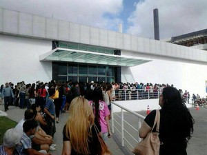 Consumidores reclamam de promoção em centro de compras (Foto: Jefferson Arruda/Arquivo pessoal)