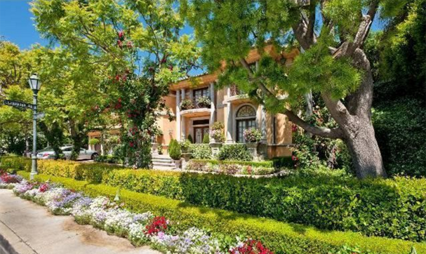 Charlie Sheen coloca à venda mansão em Beverly Hills (Foto: Divulgação)