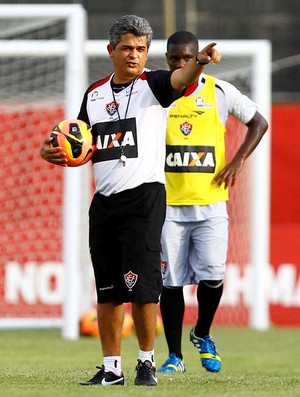 ney franco vitoria (Foto: Eduardo Martins/Agência A Tarde/Futura Press)