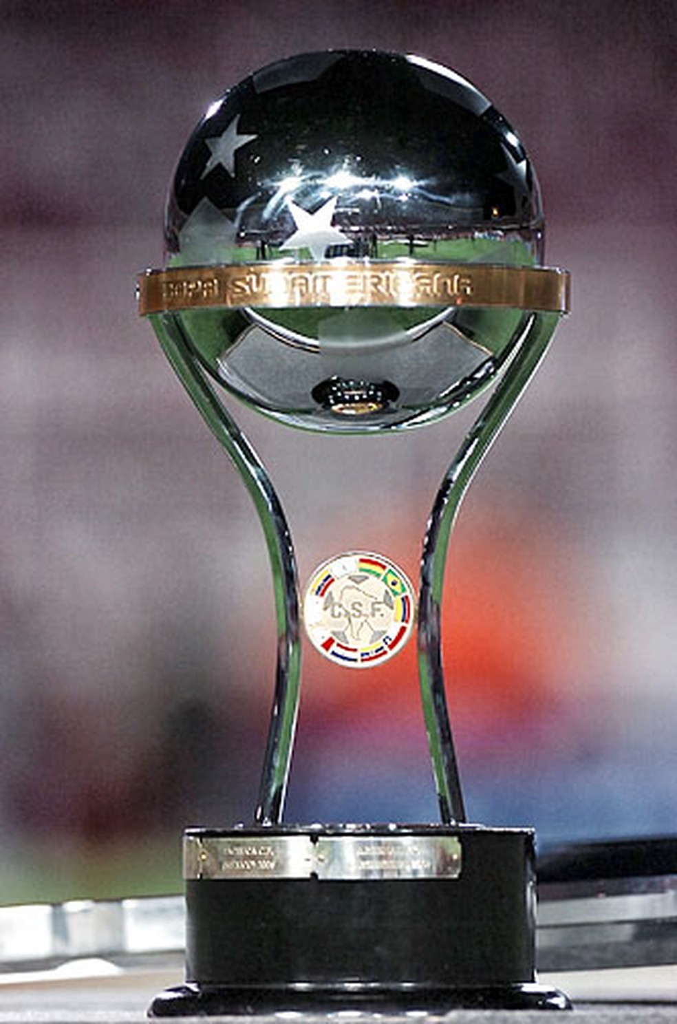 Sul-Americana também foi remodelada em 2017. Outros seis brasileiros seguem na disputa (Foto: Globoesporte.com)