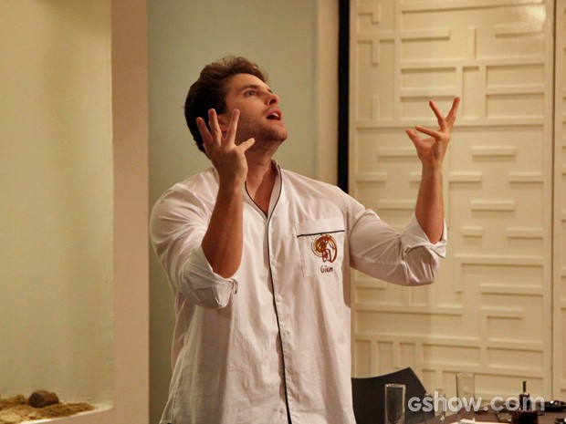 Niko dá ataque (Foto: Carol Caminha/TV Globo) Niko dá ataque (Foto: Carol Caminha/TV Globo)