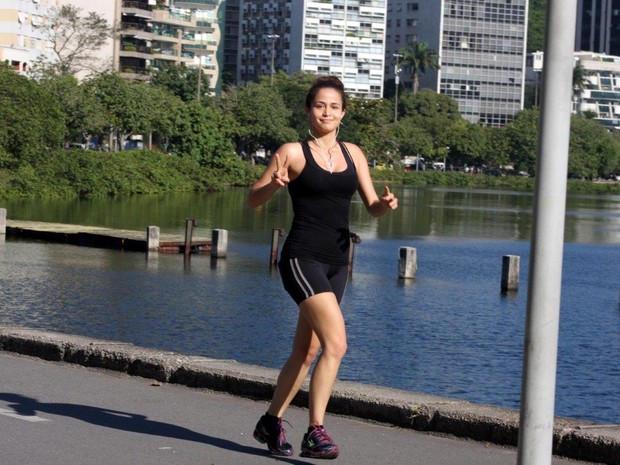 Nanda Costa corre na Lagoa (Foto: JC Pereira/ Ag. News) Nanda Costa corre na Lagoa (Foto: JC Pereira/ Ag. News)