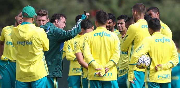 Pressão, compactação, posse de bola: como Palmeiras vai enfrentar a Ponte