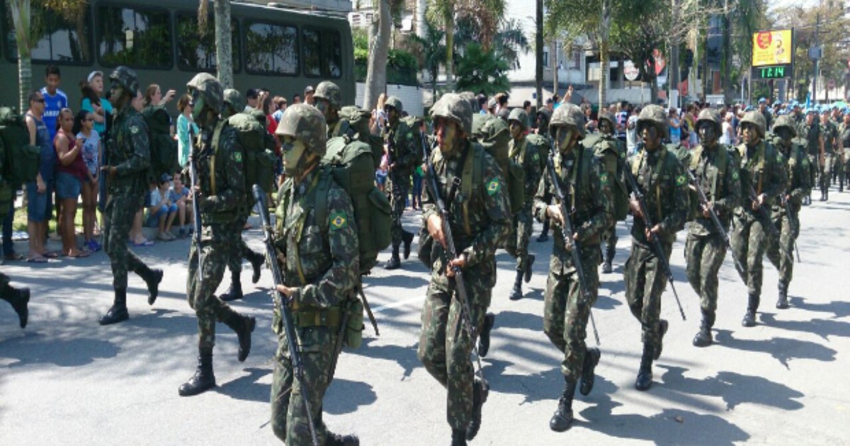 Desfile cívico marca o Dia da Independência em Santos, SP - Globo.com