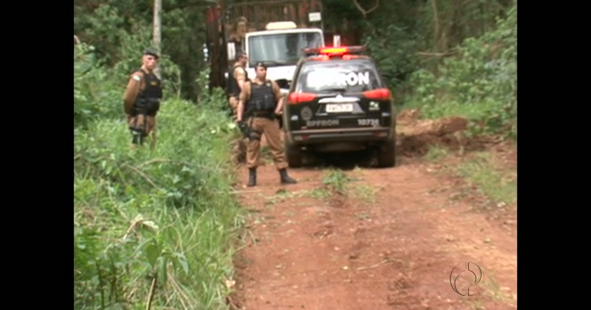 G1 - Funcionários de fazenda invadida voltam a trabalhar com escolta
