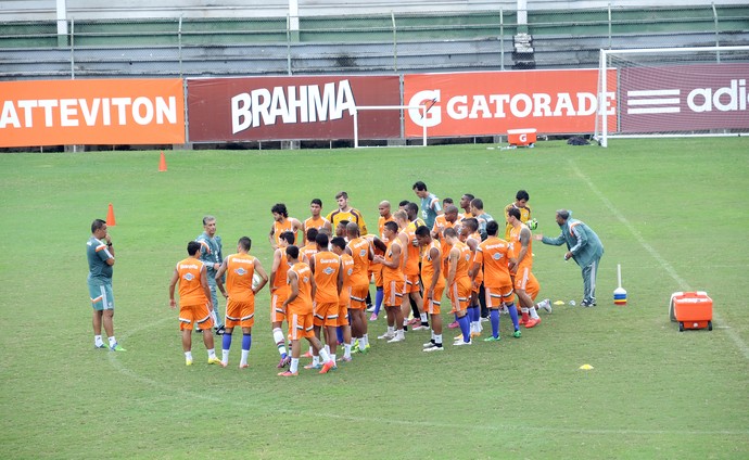 Fluminense treina sem o Walter nas Laranjeiras (Foto: Sofia Miranda)