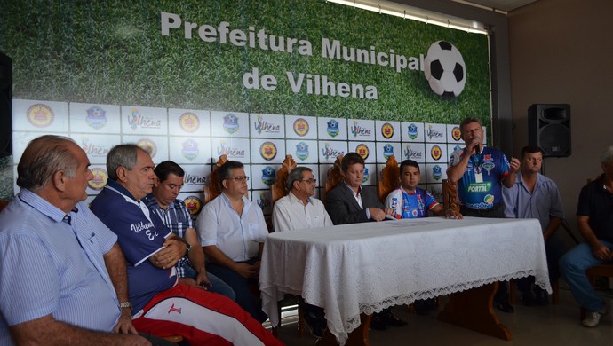 Em coletiva de imprensa, VEC alfineta Palmeiras (Foto: Lauane Sena)