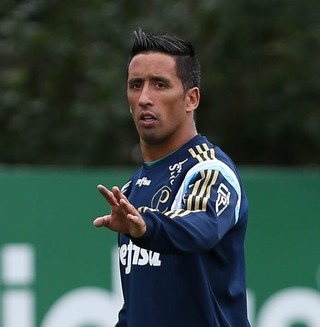 Recuperado, Barrios faz trabalho físico em dia de treino fechado no Palmeiras