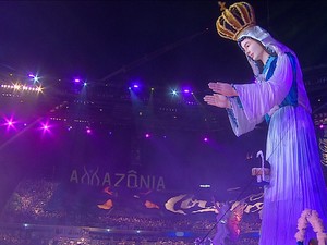 Boi Caprichoso retratou a religiosidade do parintinense em suas alegorias (Foto: Reprodução/Rede Amazônica)