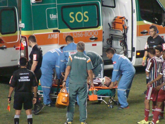 edson, ambulância, mangueirão (Foto: Sofia Miranda)
