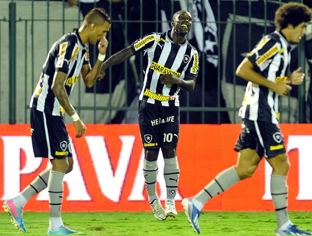 Seedorf gol Botafogo (Foto: AGIF)