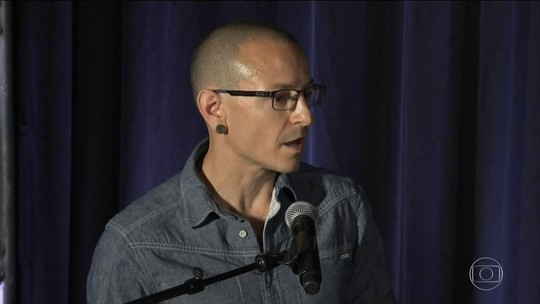 Vocalista do Linkin Park é achado morto em casa, nos EUA