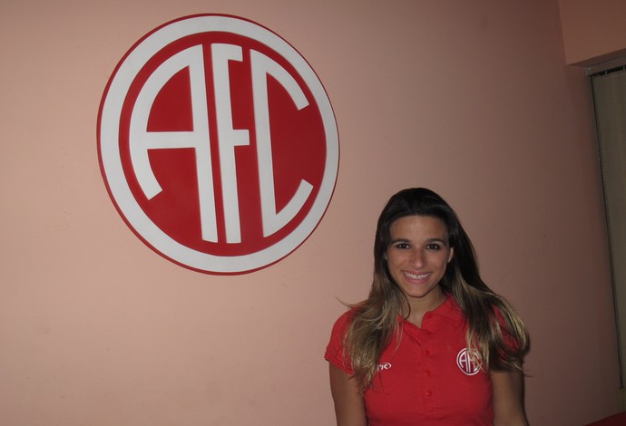Jade Barbosa fecha parceria com o América (Foto: Flávio Dilascio) Jade Barbosa fecha parceria com o América (Foto: Flávio Dilascio)