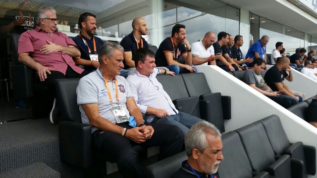 Tite assiste ao sub-20 na Arena Corinthians (créditos: Divulgação/Corinthians)
