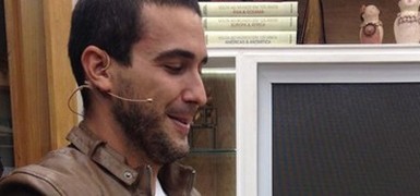 André Marques ganha festa surpresa nos bastidores (Carolina Morgado/Gshow)