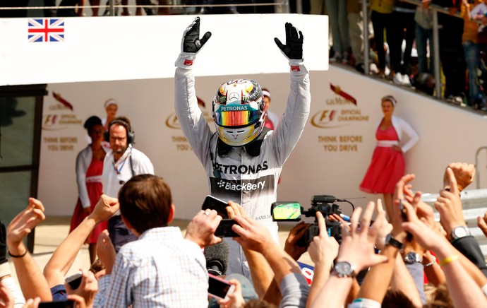 Lewis Hamilton Mercedes gp da Inglaterra (Foto: Agência Reuters)