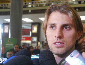 Henrique Palmeiras embarque (Foto: Marcos Guerra/Globoesporte.com)