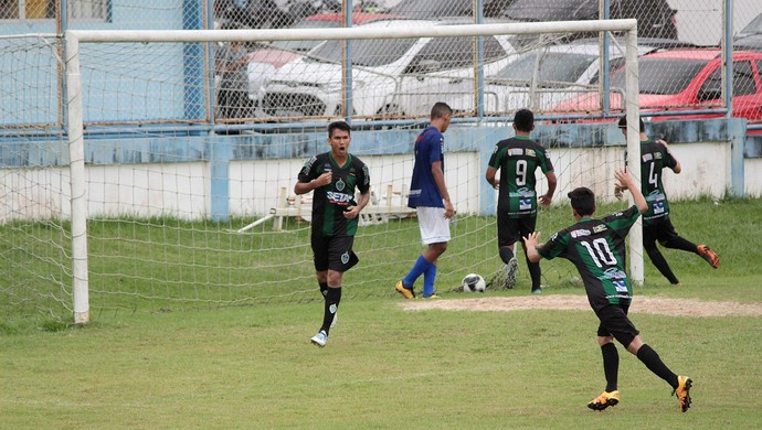Gavião fez três gols no segundo tempo (Foto: Divulgação/Emanuel Mendes Siqueira)