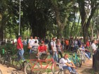 Desempregados fazem ato pacífico pedindo mais vagas em Cubatão, SP