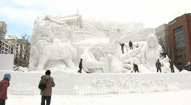 Festival anual da neve atrai 2 milhões ao norte do Japão (Foto: BBC)