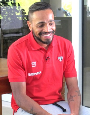 Alvaro Pereira, lateral-esquerdo do São Paulo (Foto: Carlos Augusto Ferrari)