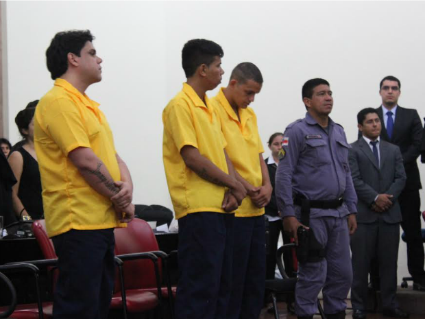 Autores do triplo homicídio receberam a sentença na manhã desta sexta-feira (22) (Foto: Marcos Dantas/G1 AM)