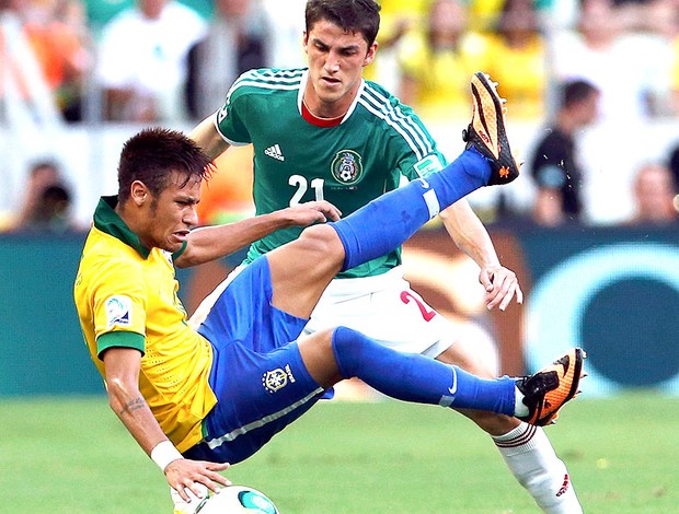 Neymar jogo Brasil México (Foto: Reuters)