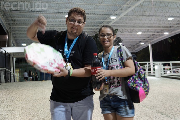 Campuseiros reclamam dos preços abusivos dos alimentos na feira (Foto: TechTudo/Melissa Cruz) Campuseiros reclamam dos preços abusivos dos alimentos na feira (Foto: TechTudo/Melissa Cruz)