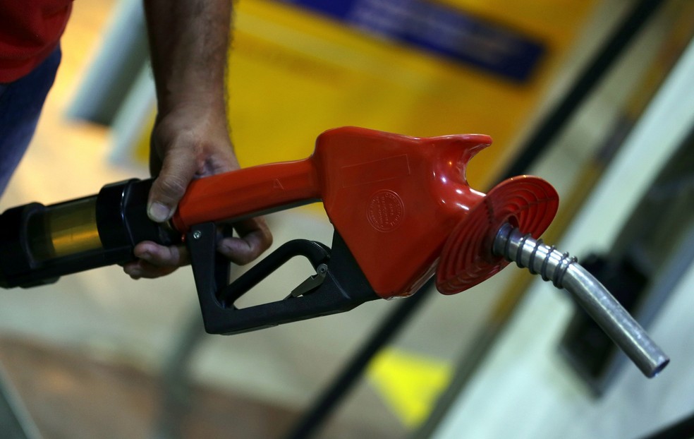 Gasolina está mais barata nos postos, diz ANP (Foto: Reuters)