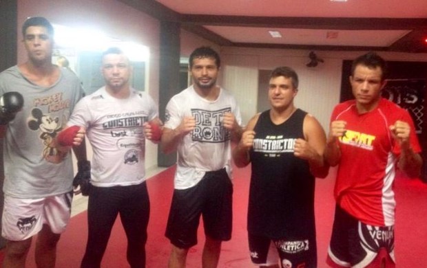 Guilherme Soares, Diogo Fofão, Adriano Martins, Rodrigo Aguiar e Rander Junio MMA (Foto: Arquivo pessoal)
