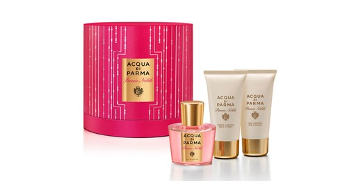 Kit Aqcua Di Parma Peonia Nobile com Eau de Parfum (50 ml), creme corporal e gel para corpo, ambos de 50 ml, R$ 520 (Foto: Divulgação)