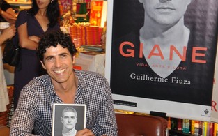 Reynaldo Gianecchini na Livraria Travessa (Foto: Roberto Teixeira/Ego)