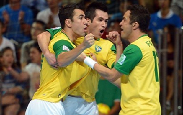 Neto, Rato e Falcão Brasil futsal (Foto: Getty Images/Fifa)