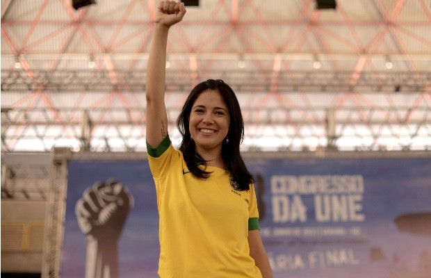 Estudante pernambucana Vic Barros é eleita a nova presidente da UNE, em Goiânia (Foto: Fábio Bardella / Divulgação)