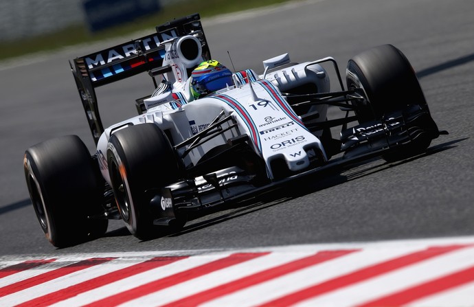 O brasileiro da Williams Felipe Massa acelera na pista de Barcelona neste sábado (Foto: Getty Images)