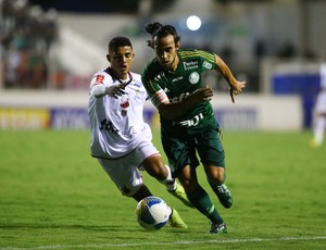 Oswaldo fala sobre novas inscrições e diz que pode mudar esquema tático