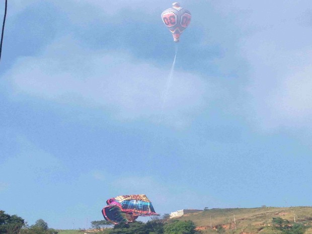 Balão cai na zona norte de São José dos Campos (Foto: Marcus / Vanguarda Repórter)