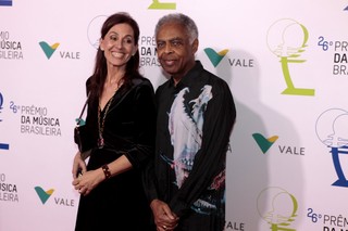 Flora Gil e Gilberto Gil  (Foto: Isac Luz / Ego)