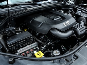 Novo motor Pentastar V6 3.6 de 286 cavalos é mais leve e econômico (Foto: Raul Zito/G1)
