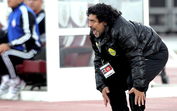 Maradona na partida do Al-Wasl (Foto: AFP)